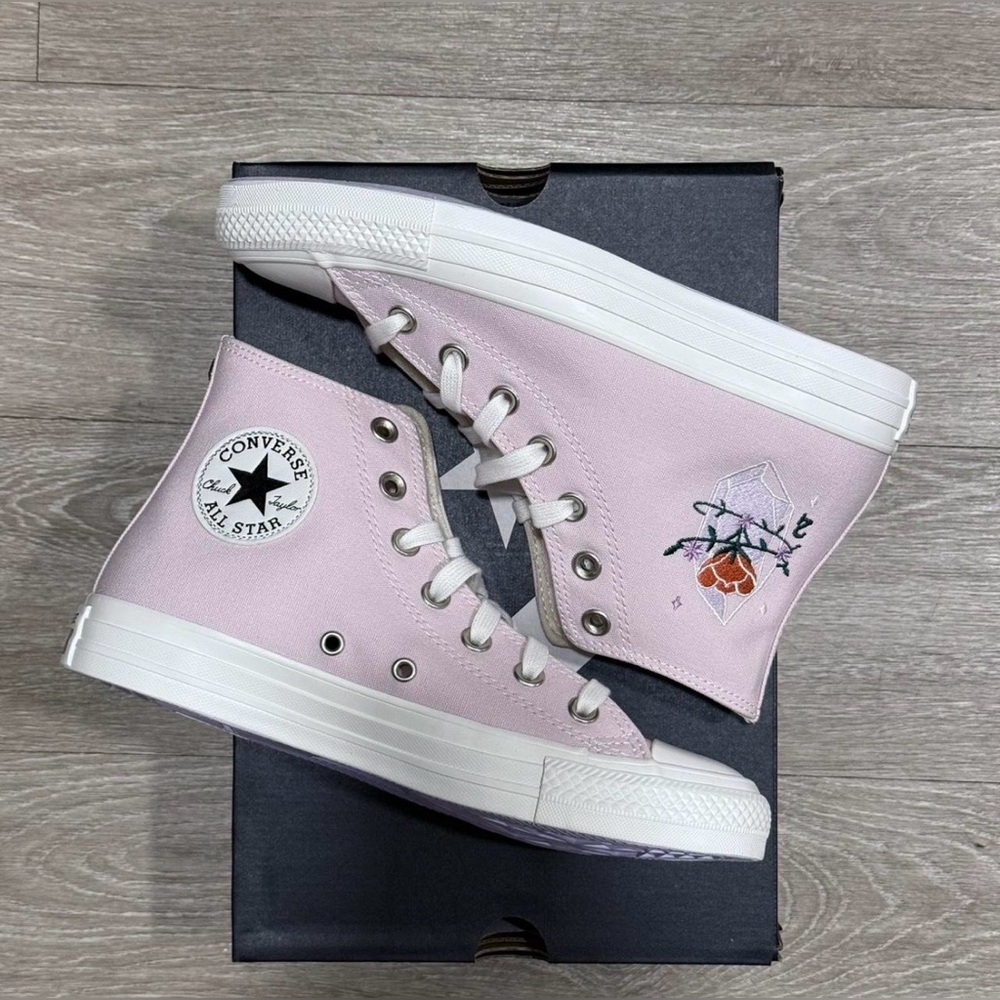 Converse Women's Soft Pink Embroidered crystals High-Tops
